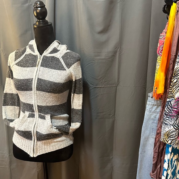 Aeropostale Petite Knit Zip Up Hoodie - Picture 5 of 7